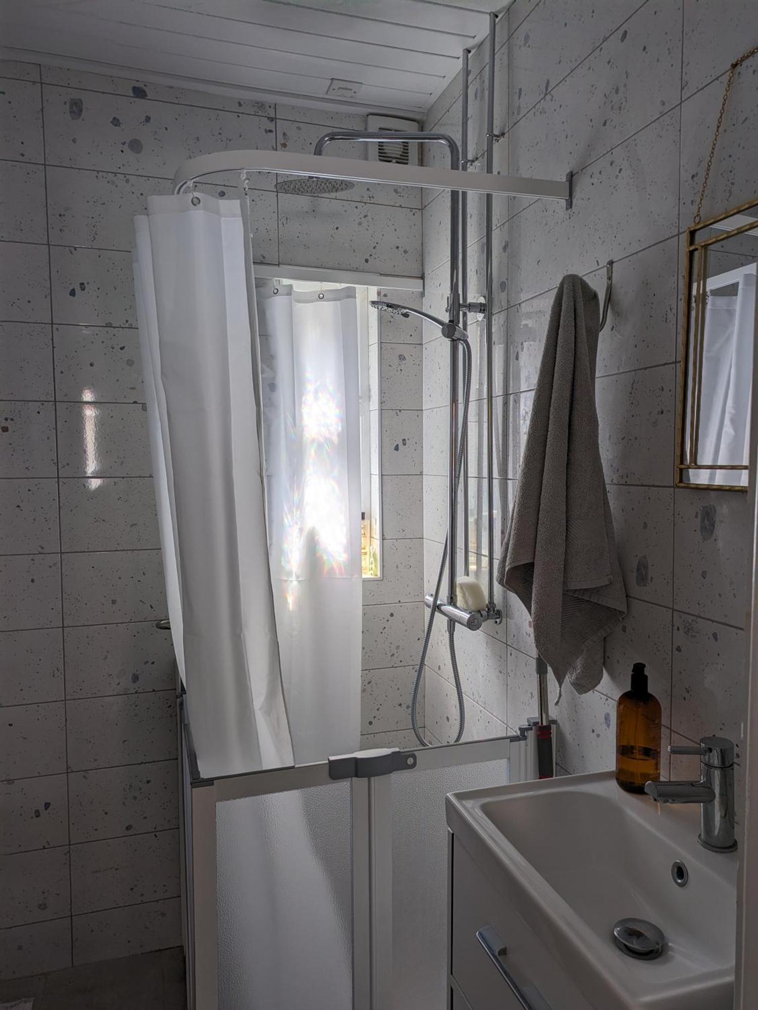 Maire Toireasa - Cosy Refurbished Property In The Gaeltacht Quarter Belfast Quarto foto