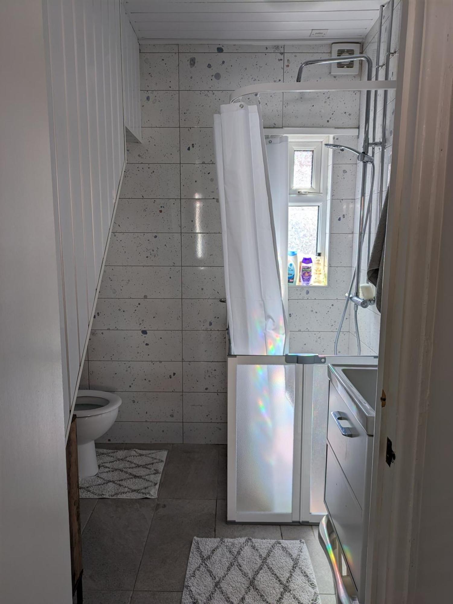 Maire Toireasa - Cosy Refurbished Property In The Gaeltacht Quarter Belfast Quarto foto
